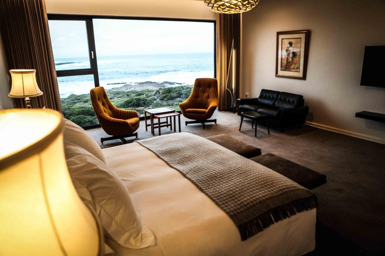 Schulphoek Seafront House Hermanus Luaran gambar A room at the Bay of Agulhas