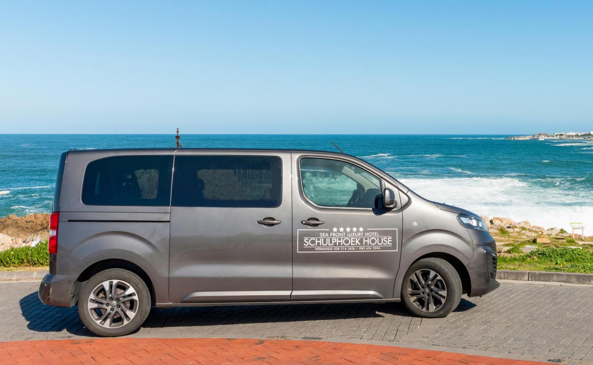 Schulphoek Seafront House Hermanus Luaran gambar A school pick-up vehicle