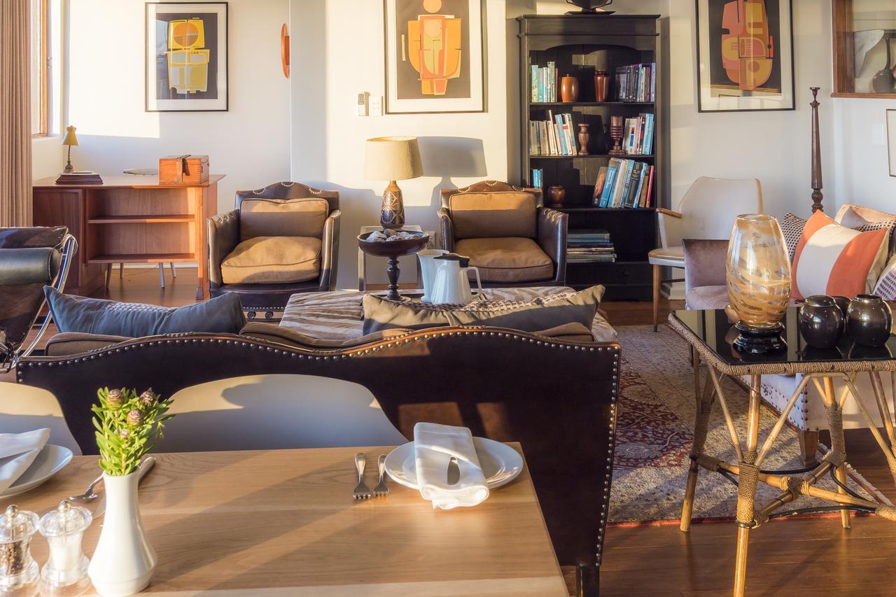 Schulphoek Seafront House Hermanus Luaran gambar The interior of the gallery